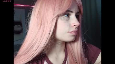Snapshot of piera_ chatting on 04/15/26, 07:10 Piera online show from 04/15/26, 07:10