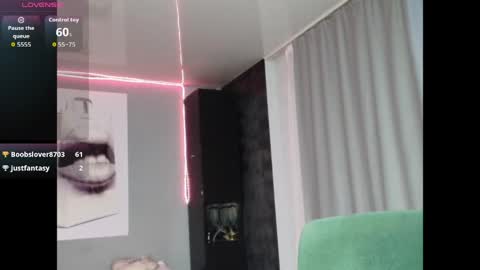 Snapshot of piera_ chatting on 04/15/26, 08:09 Piera online show from 04/15/26, 08:09