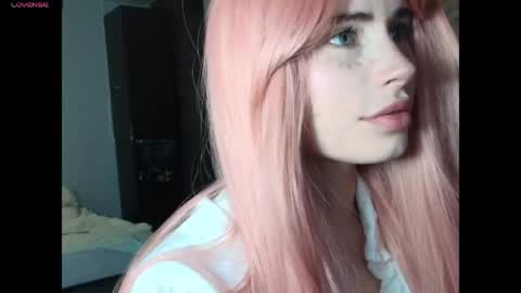 Snapshot of piera_ chatting on 04/16/26, 07:25 Piera online show from 04/16/26, 07:25
