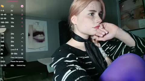 Snapshot of piera_ chatting on 06/15/26, 04:20 Piera online show from 06/15/26, 04:20