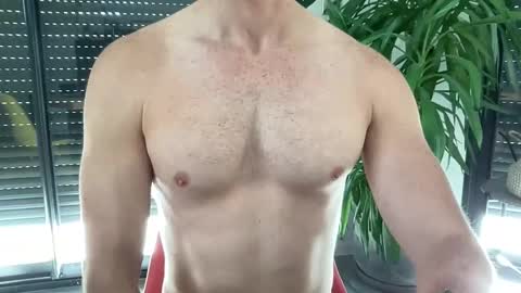 pierre81000 online show from 11/05/25, 11:32