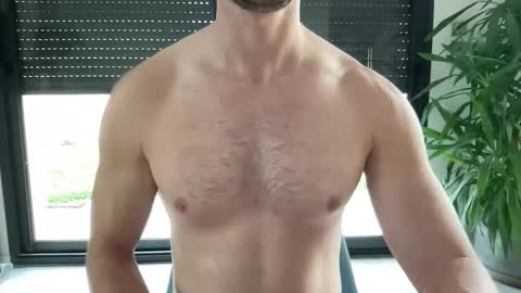 pierre81000 online show from 12/17/25, 11:05