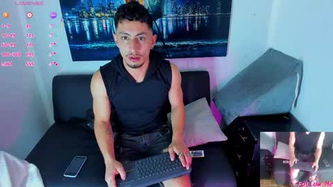 Snapshot of piggy_eddy chatting on 10/05/25, 03:21 Eddy Brock... Its a pleasure to talk to... online show from 10/05/25, 03:21