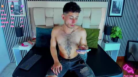 Snapshot of piggy_eddy chatting on 11/07/25, 03:23 Eddy Brock... Its a pleasure to talk to... online show from 11/07/25, 03:23