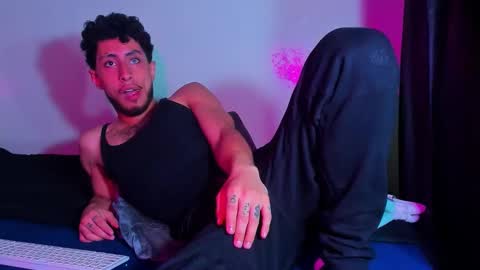 Snapshot of piggy_eddy chatting on 02/26/26, 02:32 Eddy Brock... Its a pleasure to talk to... online show from 02/26/26, 02:32