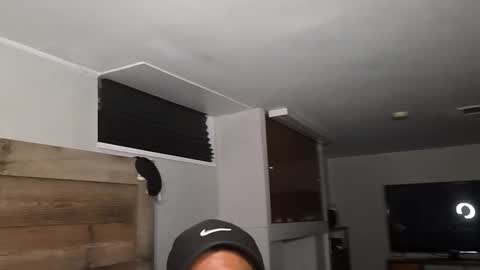 piggybottom299 online show from 11/12/25, 05:08