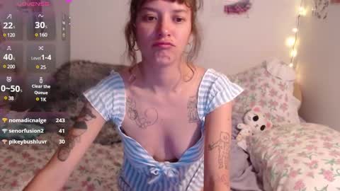 Snapshot of pikawiii chatting on 12/08/24, 05:39 ill be back on monday 18th of november online show from 12/08/24, 05:39