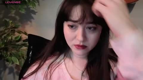 Snapshot of pillogoddess chatting on 04/04/26, 01:26 PilloGoddess online show from 04/04/26, 01:26