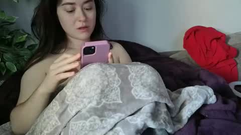Snapshot of pillogoddess chatting on 05/10/26, 12:05 PilloGoddess online show from 05/10/26, 12:05