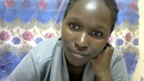 Snapshot of pinah1997 chatting on 01/27/25, 07:24 pinah1997 online show from 01/27/25, 07:24