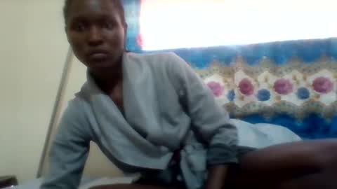 Snapshot of pinah1997 chatting on 03/05/25, 08:54 pinah1997 online show from 03/05/25, 08:54