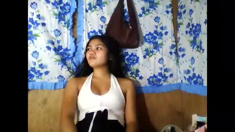 Snapshot of pinay_just18th chatting on 05/14/26, 09:54 pinay_just18th online show from 05/14/26, 09:54