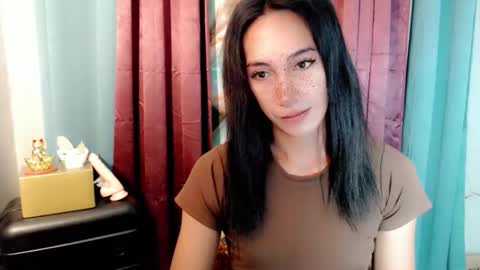 lucyLove online show from 11/06/25, 11:59