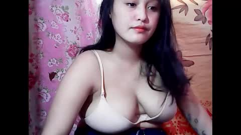 Snapshot of pinay_mama_milkbigboobs chatting on 02/06/25, 12:54 pinay_mama_milkbigboobs online show from 02/06/25, 12:54