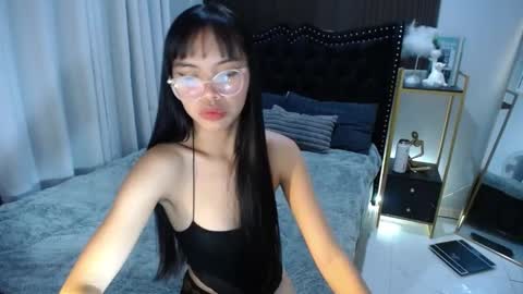 Snapshot of pinay_slutx chatting on 03/12/25, 05:49 dee online show from 03/12/25, 05:49