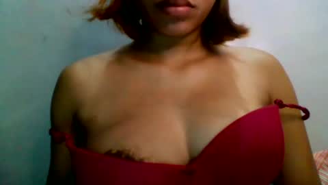 Snapshot of pinaybeauty_25 chatting on 09/21/25, 12:12 im jane online show from 09/21/25, 12:12