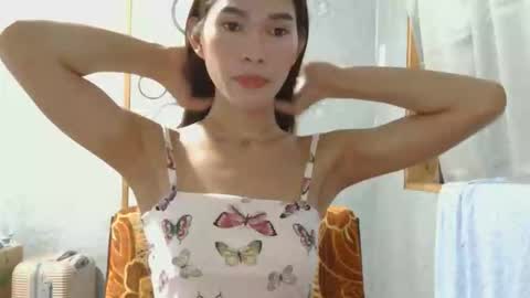 Snapshot of pinayjessaxxx chatting on 04/28/26, 10:09 pinayjessaxxx online show from 04/28/26, 10:09