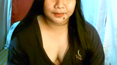 Snapshot of pinayjona chatting on 03/10/25, 11:10 pinayjona online show from 03/10/25, 11:10