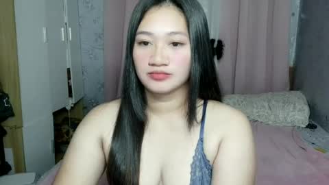 pinaykristine online show from 07/25/26, 06:00