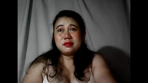 Snapshot of pinaymama12345 chatting on 10/25/25, 10:37 pinaymama12345 online show from 10/25/25, 10:37