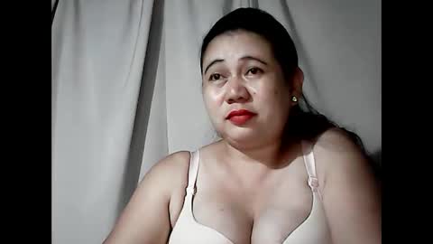 Snapshot of pinaymama12345 chatting on 03/13/26, 01:29 pinaymama12345 online show from 03/13/26, 01:29