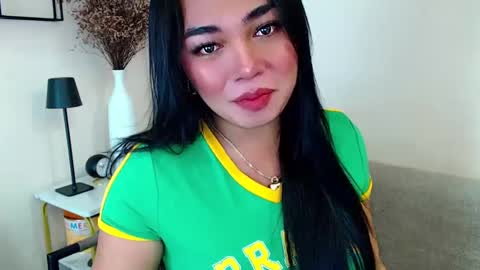 Snapshot of pinaymorena69 chatting on 12/29/24, 11:50 Just cath online show from 12/29/24, 11:50