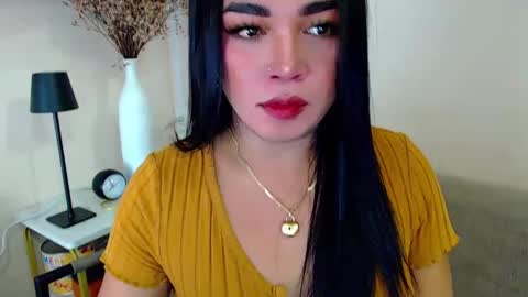 Snapshot of pinaymorena69 chatting on 01/31/25, 09:48 Just cath online show from 01/31/25, 09:48