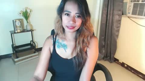 Snapshot of pinaymorena_renelda chatting on 10/14/25, 02:34 pinaymorena_renelda online show from 10/14/25, 02:34