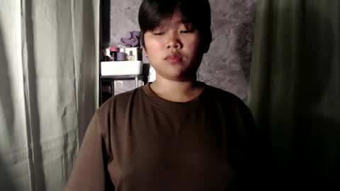 Snapshot of pinayprincesslyn chatting on 05/28/26, 02:03 Lyn the Lesbian online show from 05/28/26, 02:03