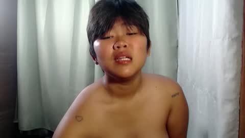 Snapshot of pinayprincesslyn chatting on 06/09/26, 10:43 Lyn the Lesbian online show from 06/09/26, 10:43