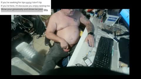 pini_z online show from 01/16/25, 06:59