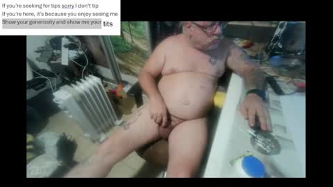 pini_z online show from 02/01/25, 12:18