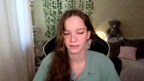 Stephanie online show from 06/06/26, 04:28