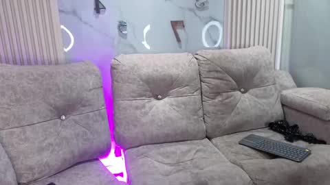 pink_as online show from 04/28/26, 04:17