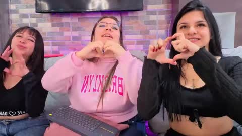 pink_as online show from 06/10/26, 03:33