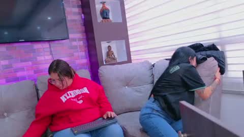 pink_as online show from 06/17/26, 02:51