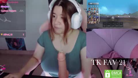 Snapshot of pink_girl0n chatting on 02/08/26, 01:20 Kitty online show from 02/08/26, 01:20