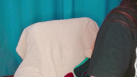 Snapshot of pink_pikachu_ chatting on 12/01/24, 08:42 Pikachu pika online show from 12/01/24, 08:42