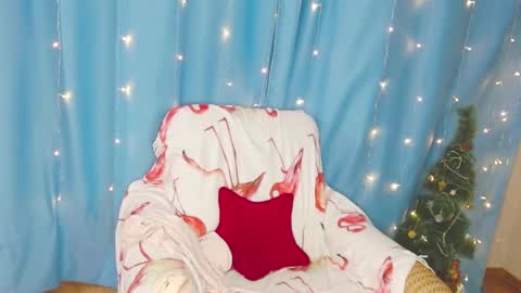 Snapshot of pink_pikachu_ chatting on 01/08/25, 04:22 Pikachu pika online show from 01/08/25, 04:22