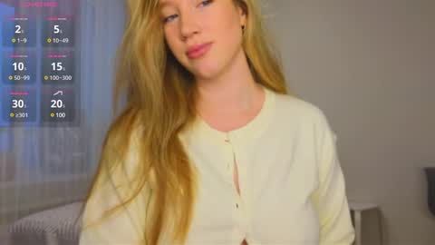 Snapshot of pink_rosee_ chatting on 12/03/24, 02:36   online show from 12/03/24, 02:36