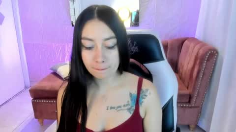 Snapshot of pink_rouse_m chatting on 06/16/26, 01:14 isabella online show from 06/16/26, 01:14