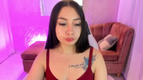 Snapshot of pink_rouse_m chatting on 07/11/26, 12:19 isabella online show from 07/11/26, 12:19