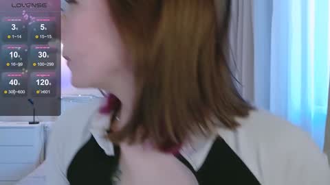 Snapshot of pink_seagull chatting on 01/28/25, 10:45 Eva online show from 01/28/25, 10:45
