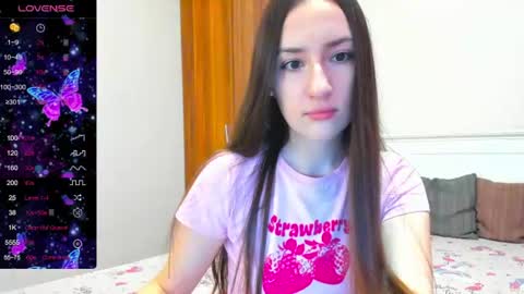 Snapshot of pink_soda33 chatting on 06/15/26, 03:09 pink_soda33 online show from 06/15/26, 03:09