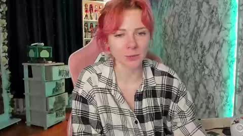 Saly online show from 12/05/25, 11:08