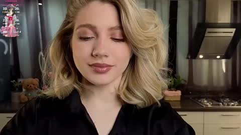 Snapshot of pinkadele chatting on 02/13/25, 08:38 Adele online show from 02/13/25, 08:38