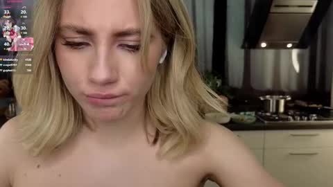 Snapshot of pinkadele chatting on 02/14/25, 04:09 Adele online show from 02/14/25, 04:09