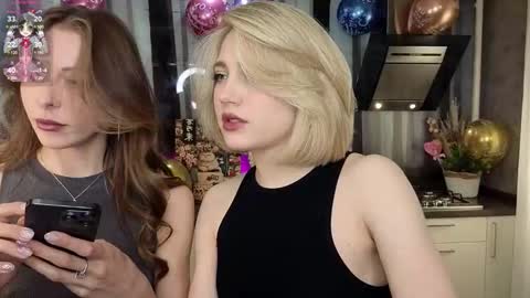 Snapshot of pinkadele chatting on 03/03/25, 11:22 Adele online show from 03/03/25, 11:22