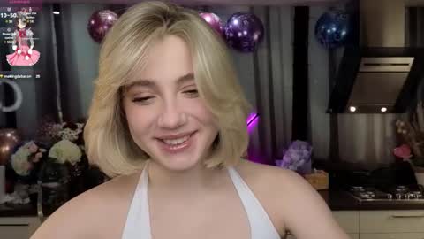 Snapshot of pinkadele chatting on 03/04/25, 05:11 Adele online show from 03/04/25, 05:11