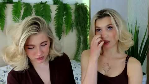 Snapshot of pinkadele chatting on 09/11/25, 10:26 Adele online show from 09/11/25, 10:26